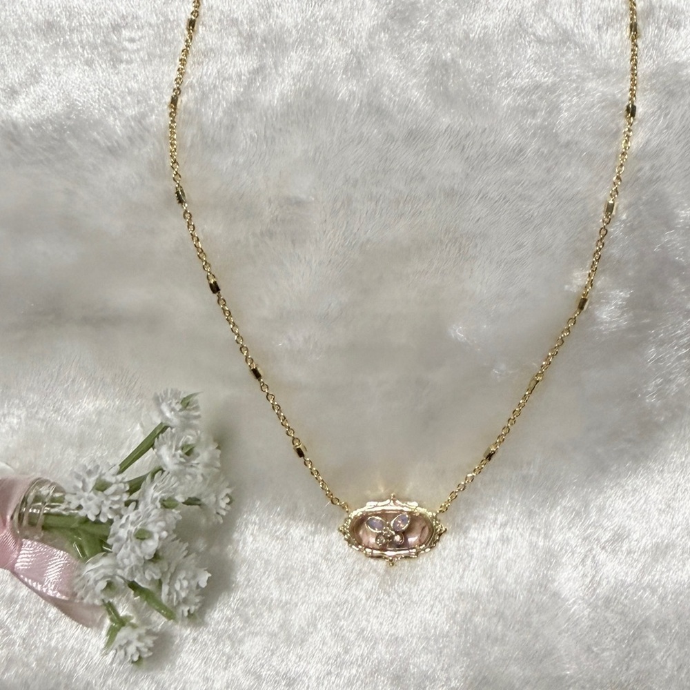 Kendra Scott x Dolly Parton Elisa Butterfly Pendant Necklace - Picture 4 of 15